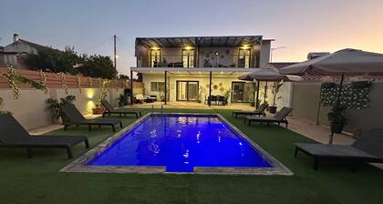 Villa 'Olivia Estate' mit privatem Pool, WLAN und Klimaanlage