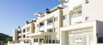 Modern Apartment With Pool and Barbecue Crr201