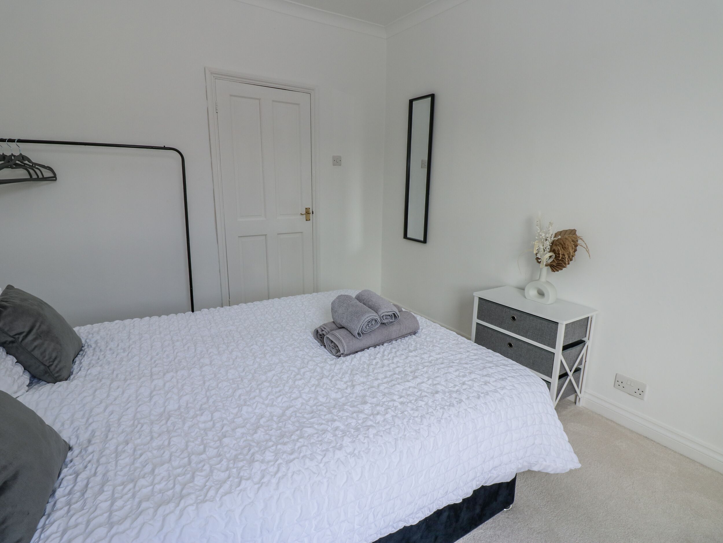 2 bedrooms, individually decorated, individually furnished, free WiFi