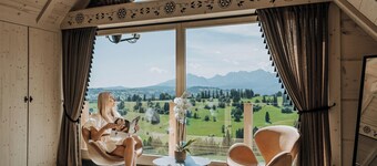 Luxury mountain chalet, wooden house, Tatra Bjerge View, tatra mountains