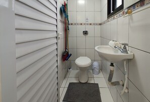 Basic-Apartment | Badezimmer