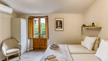 4 bedrooms, WiFi, bed sheets