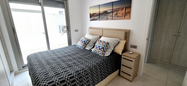 Apartment | 3 bedrooms - Apartment in Los Alcazares for 6 (Los Alcazares)