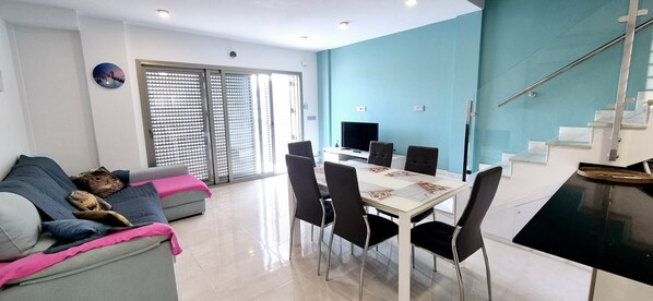 Apartment | Dining - Apartment in Los Alcazares for 6 (Los Alcazares)