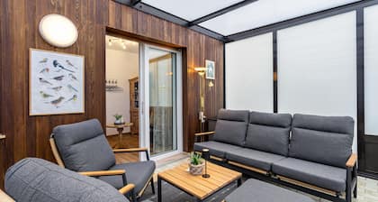 Ferienhaus 'Fuchsbau Voßwinkel' mit privater Terrasse, eigenem Garten und WLAN