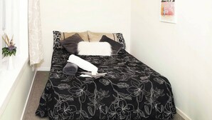 Shared Dormitory, 1 Bedroom, Accessible - Room-guest Room A Flat 2 33a Ventnor S (Wellington)