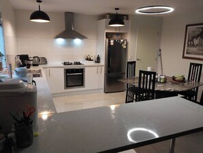 مكان نوم مشترك - غرفة نوم واحدة - تجهيزات لذوي الاحتياجات الخاصة | المنشأة من الداخل