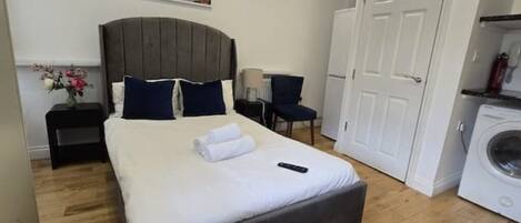 Wi-Fi gratuit, draps fournis