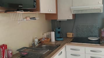 Microwave, stovetop