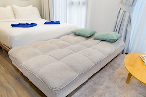 1 bedroom, iron/ironing board, WiFi, bed sheets