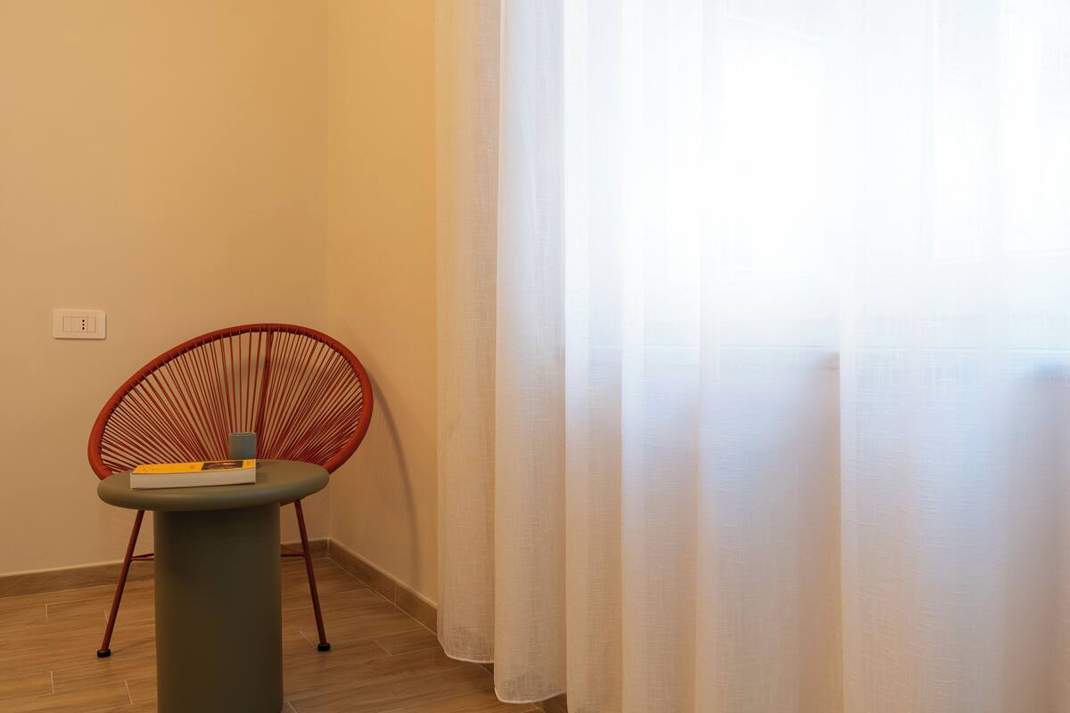 Deluxe Room | In-room safe, desk, iron/ironing board, free WiFi