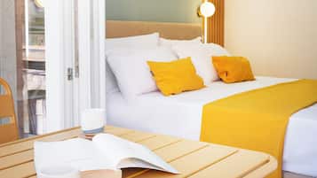 Chambre Confort double, 1 grand lit | Balcon