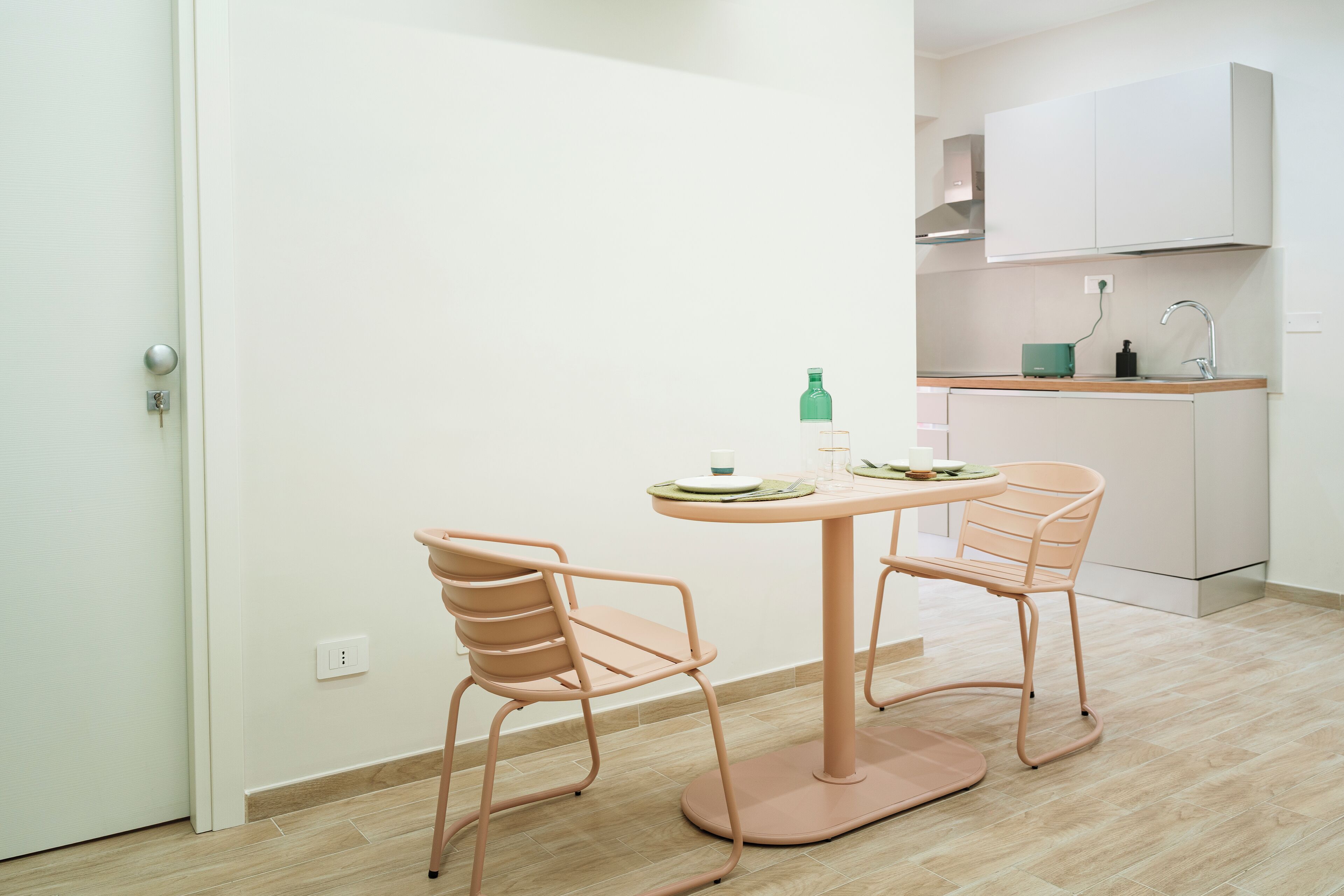 32-inch flat-screen TV with digital channels