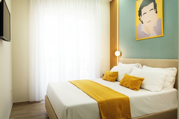 In-room safe, desk, iron/ironing board, free WiFi