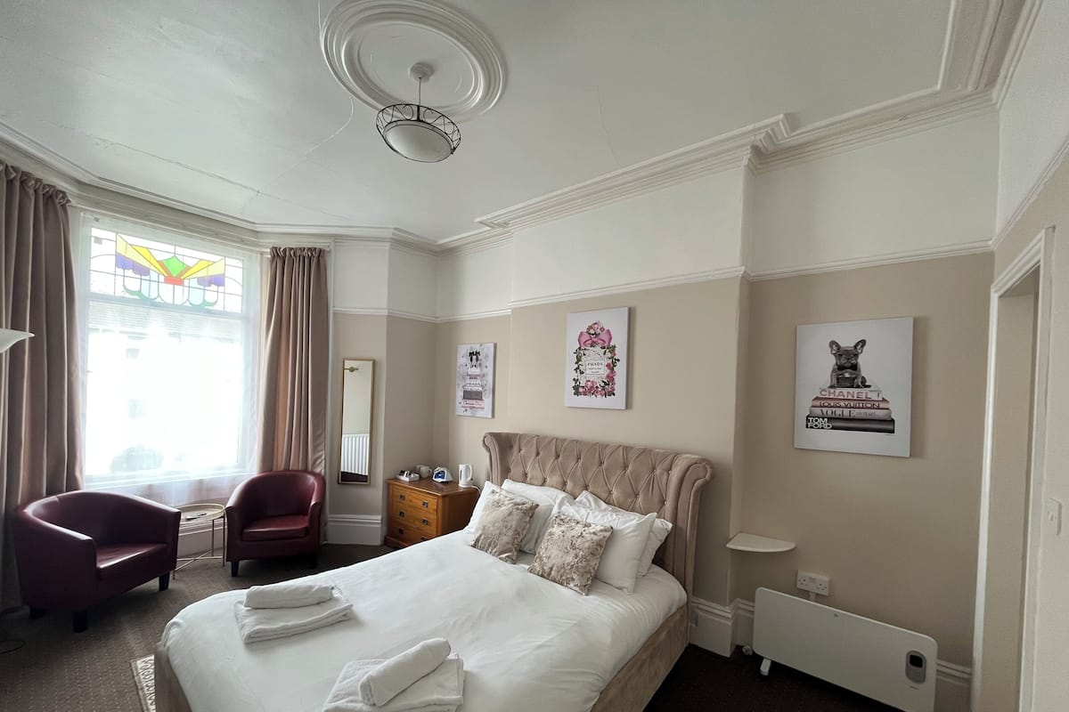 Superior Double Room, City View | Iron/ironing board, free WiFi