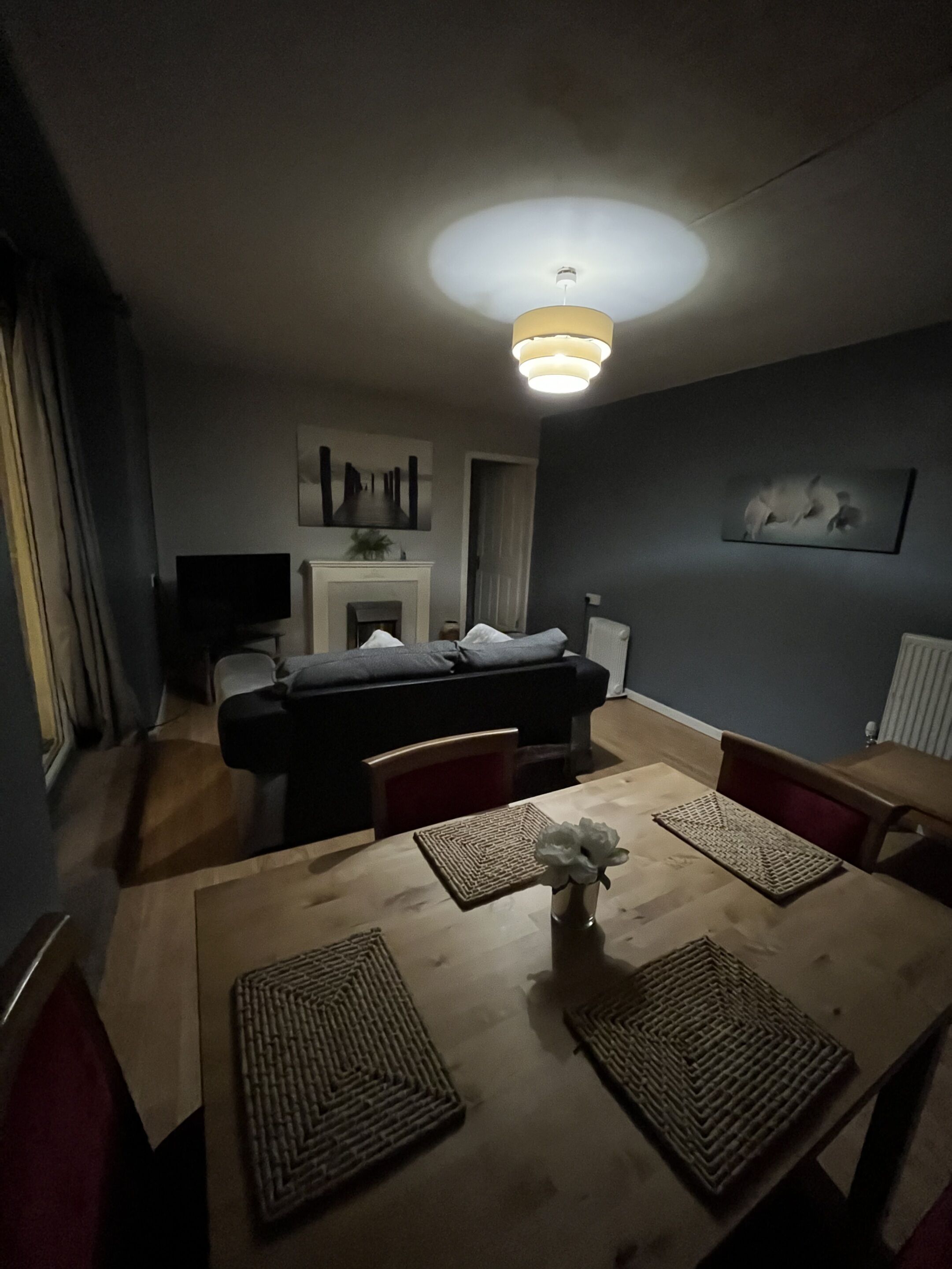 컴포트 아파트, 마당 전망 | 라운지