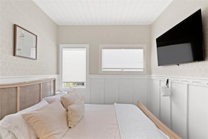 5 bedrooms, WiFi, bed sheets