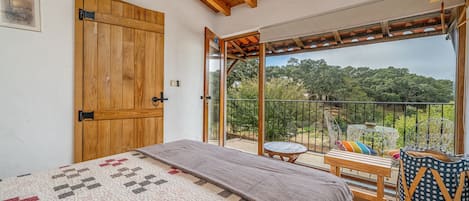 1 多间卧室、熨斗/熨衣板、WiFi、床单