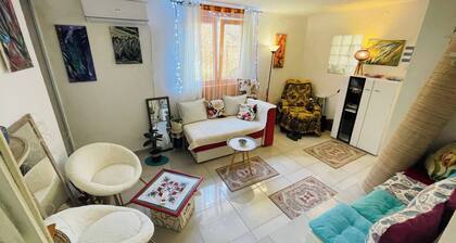 Room-laniakea Small Apartment in Shared