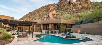 New! Enchanted Estate- Elevated Scottsdale Villa