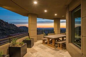 Outdoor dining - New! Enchanted Estate- Elevated Scottsdale Villa (Scottsdale)