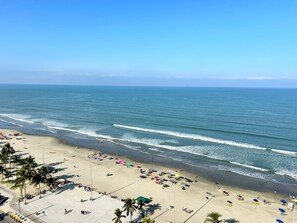 Beach - Beachfront Apartment – Stunning View with Wi-Fi (13) 99756 2285 (Centro Peruíbe)