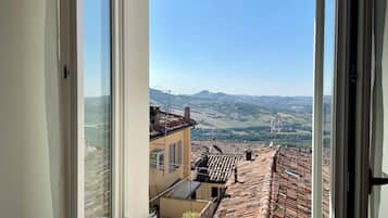 Interni