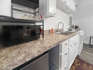 Microwave, oven, stovetop, coffee/tea maker