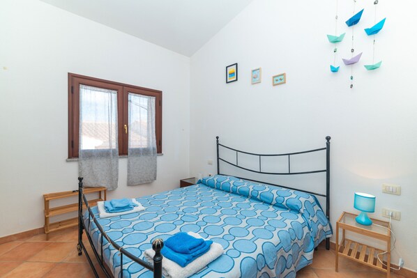 2 quartos, ferros/tábuas de passar roupa, Wi-Fi, roupa de cama