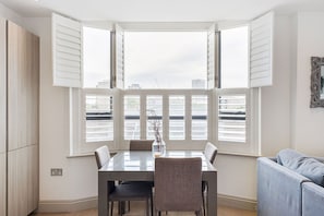 Dining - GuestReady - Modern 1BR Retreat in Battersea (London)