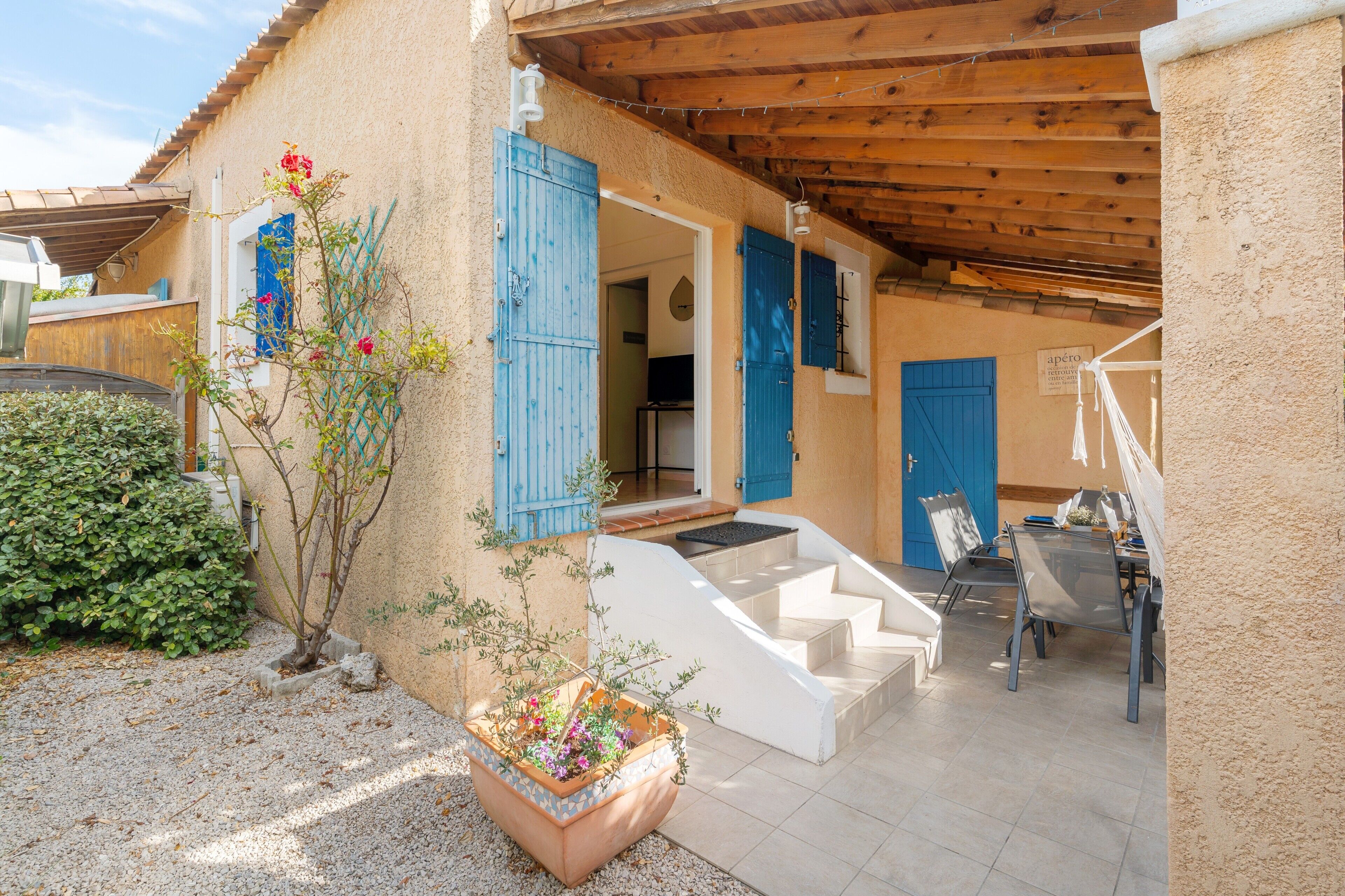 Terrace/patio