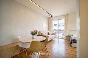 Studio | Living area - Evas - Charming Apartments With Sea View in Floripa (Florianópolis)