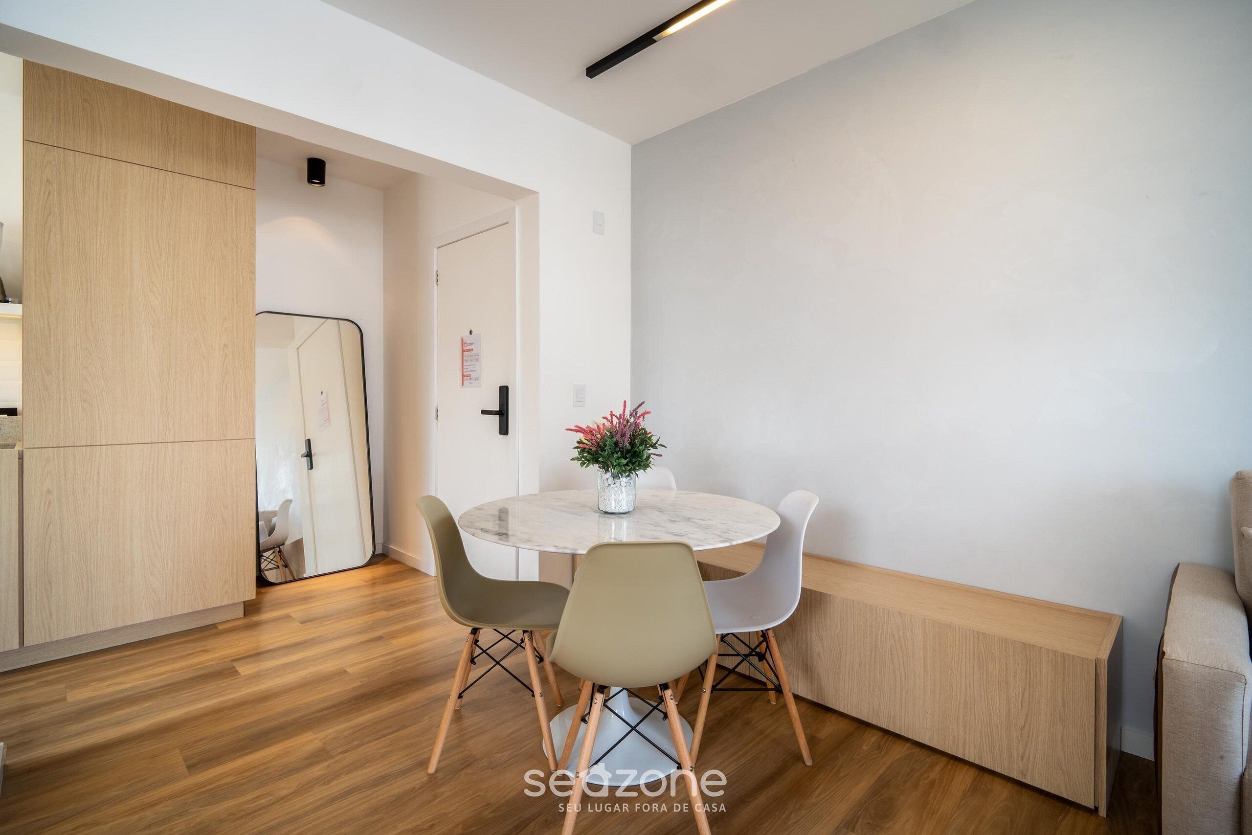 Studio | Dining