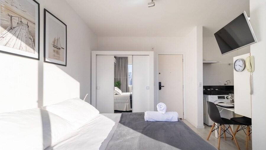 Evas - Charming Apartments With Sea View in Floripa