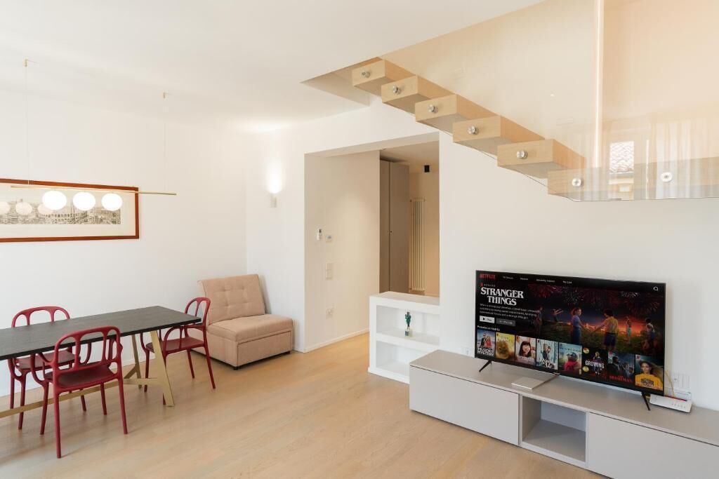 Family Duplex, Balcony, City View | Dining