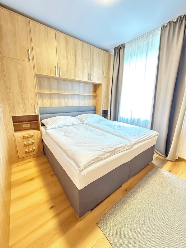 1 bedroom, iron/ironing board, Internet, bed sheets