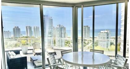 Ocean, Exclusive BBQ Duplex Penthouse and 4 Suites