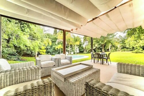 Boheme, Villa in Beverly Hills