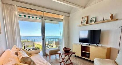 Costanero, Oceanfront Penthouse