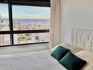 4 bedrooms