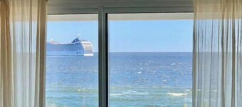 Horizonte, 3 Oceanfront Suites, Terrace and BBQ
