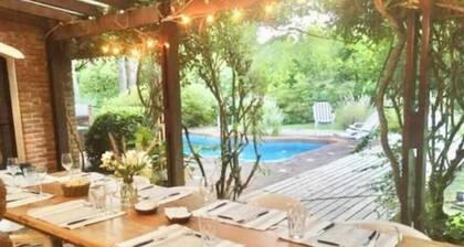 Tapialito, 5 suites, 3,000m2 garden and swimming pool