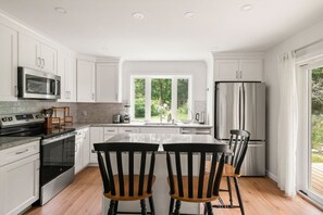 Fridge, microwave, oven, stovetop - Walkable Beach Area Getaway (South Portland)