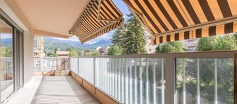 Le Roc d'Embrun - proche Lac de Serre-Ponçon