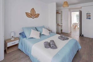 3 bedrooms, iron/ironing board, WiFi, bed sheets - Recent 3-bedrooms 200m from the sea and city center (La Bernerie-en-Retz)