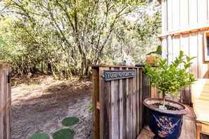 Property grounds - Les Ptis Chiffons: Nature and Comfort Stay by Lake Lacanau (Lacanau)