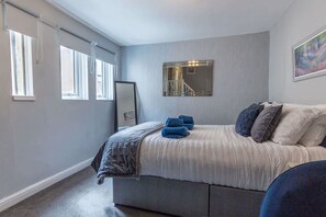 1 室のベッドルーム、アイロン / アイロン台、WiFi、ベッドシーツ