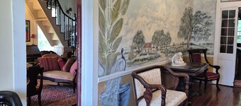 Step into Old French colonial Louisiana's hospitality & culture!