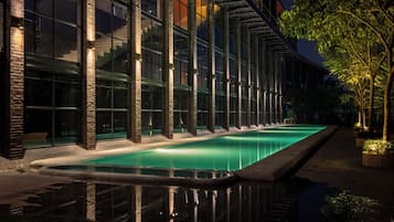 3 outdoor pools, pool umbrellas, sun loungers