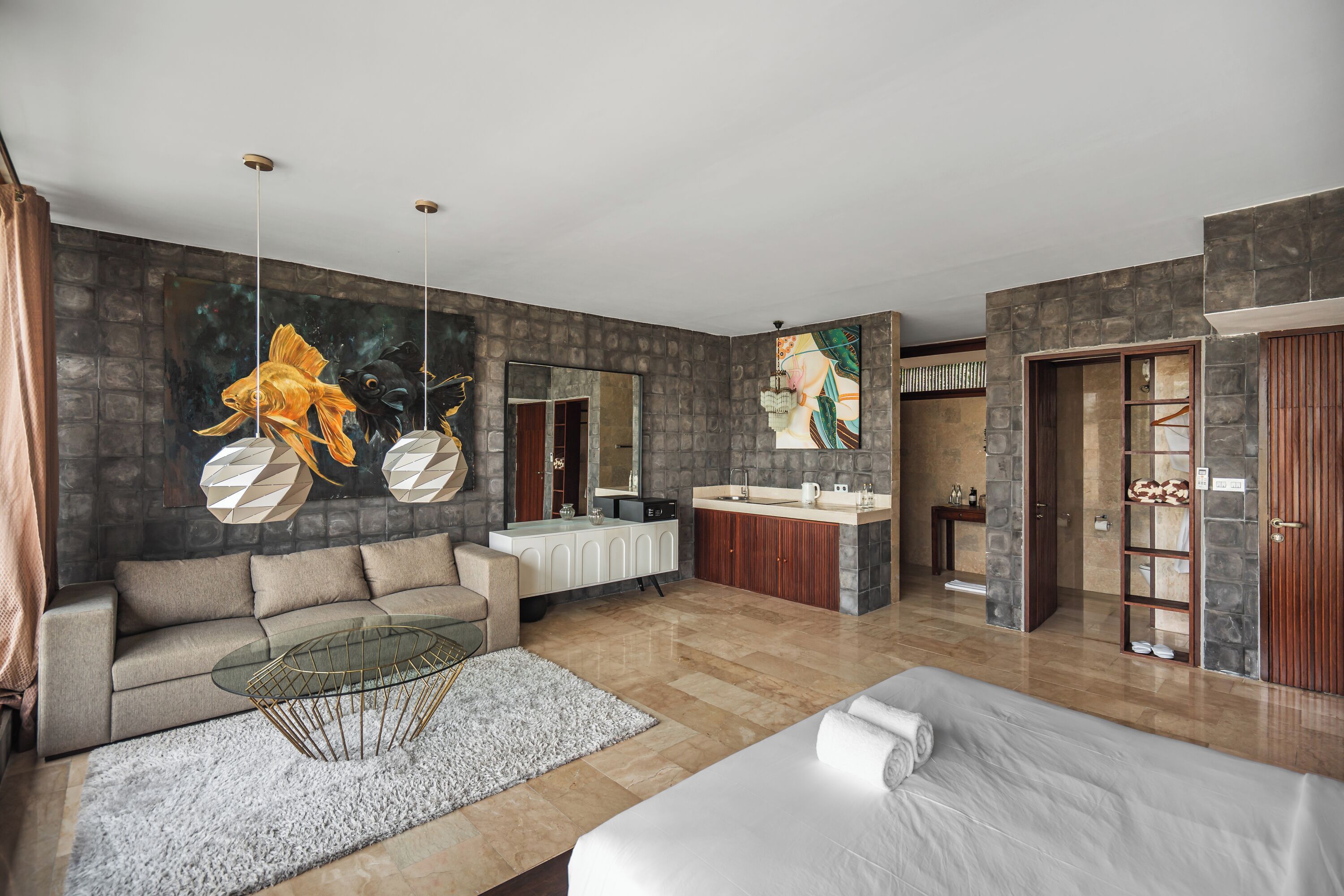 Studio, 1 King Bed, Ensuite | In-room safe, individually decorated, individually furnished